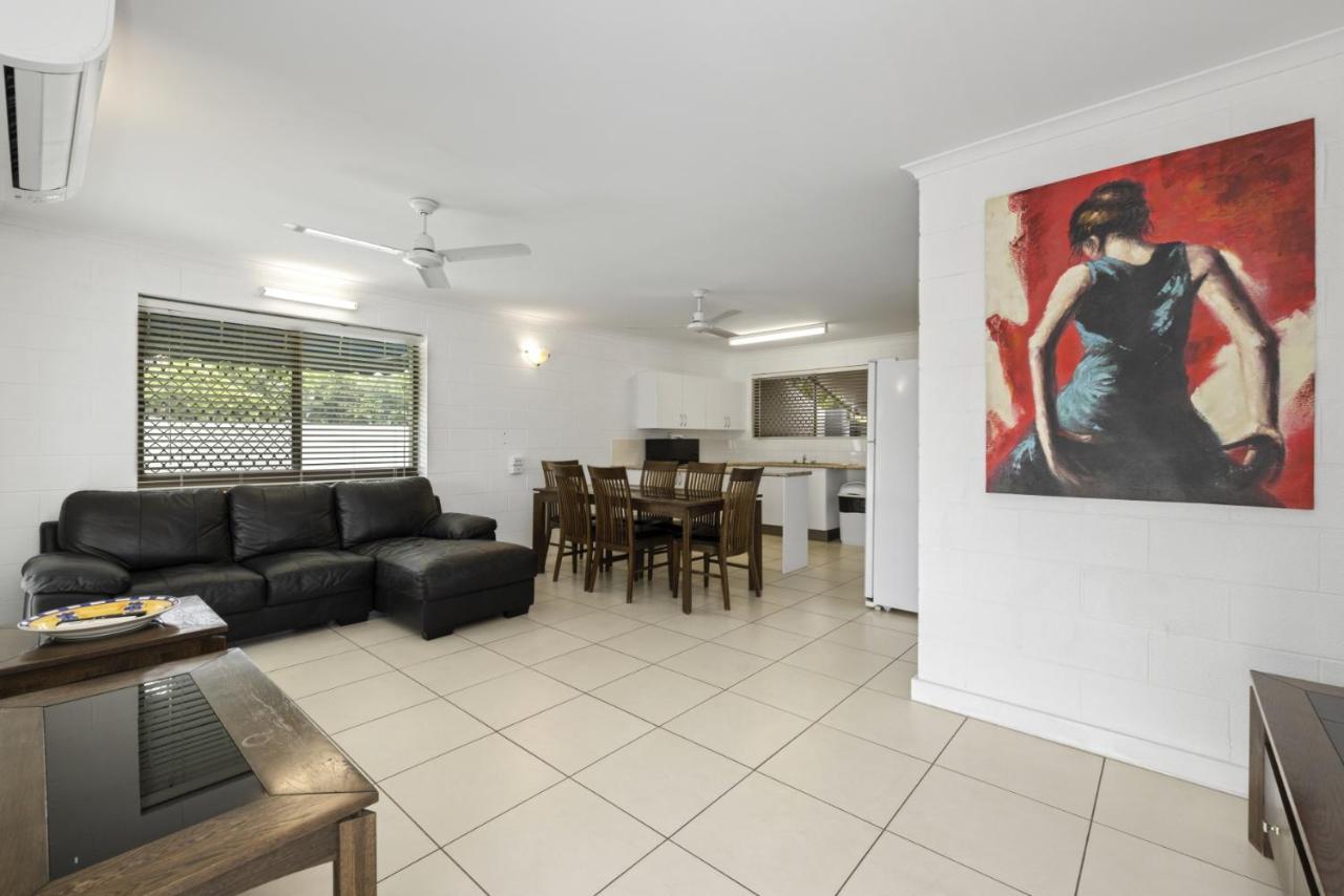 Townsville Holiday Apartments Exterior foto