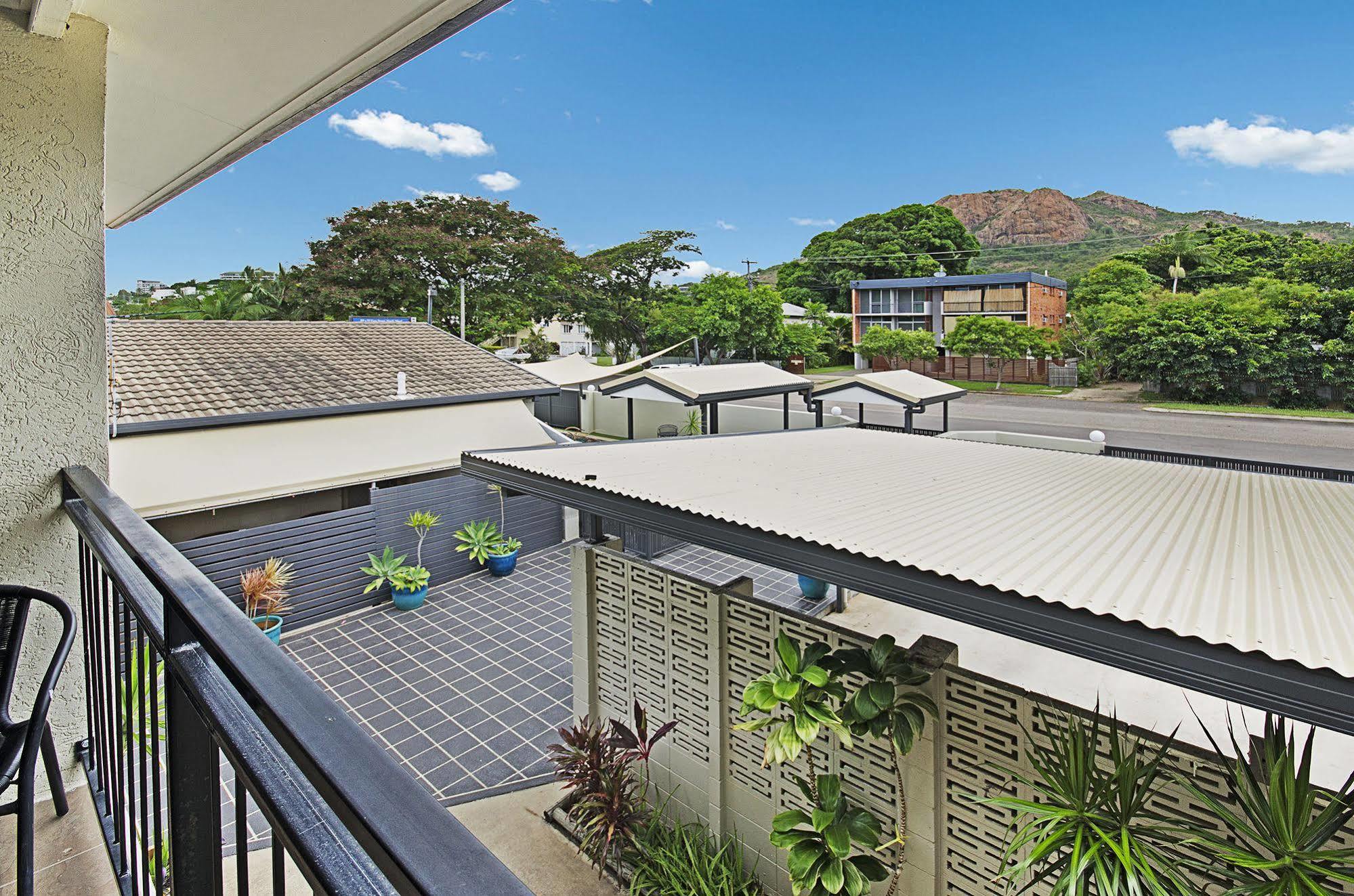 Townsville Holiday Apartments Exterior foto